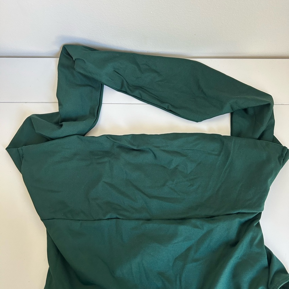 Green Strapless Neck Bodysuit